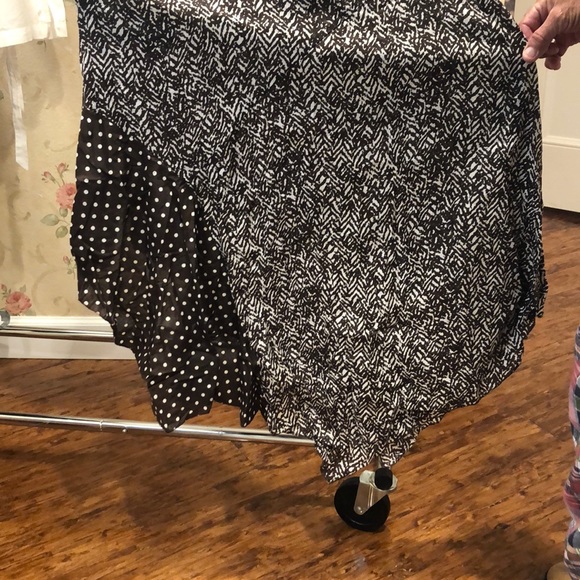 Brown and white sundress - Picture 3 of 5